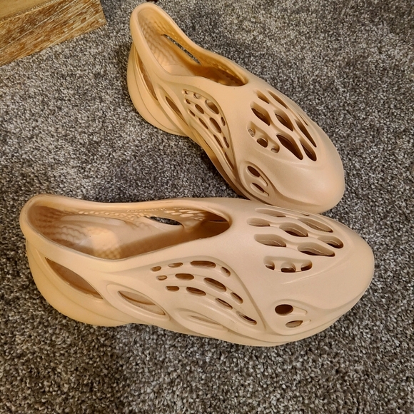 Yeezy Shoes - Foam runners